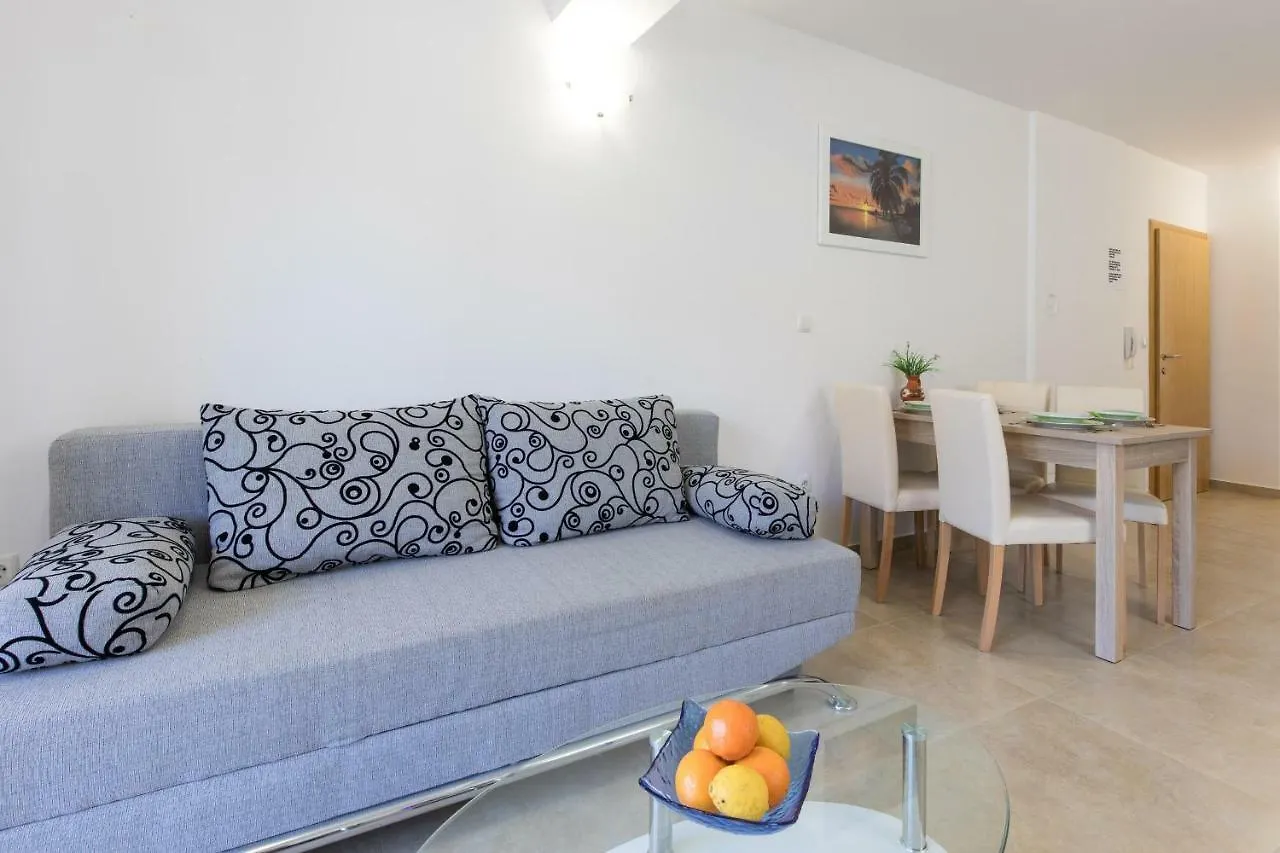 מאלינסקה Apartments Nino